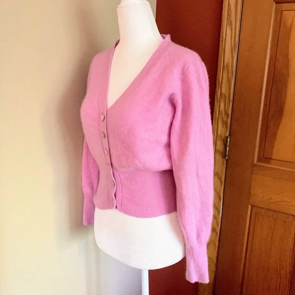 CRUSH 100% Cashmere Sweater Fitted Cardi in Purplish Pink Sz Small - Picture 6 of 9